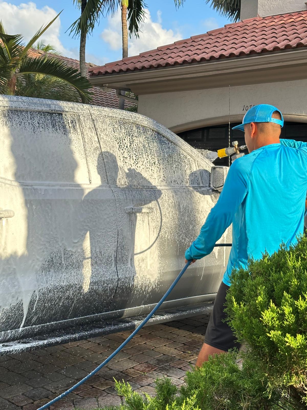 Mobile detailing on location